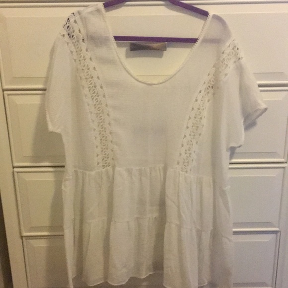 FP white tunic - off the shoulder or on - Picture 1 of 3